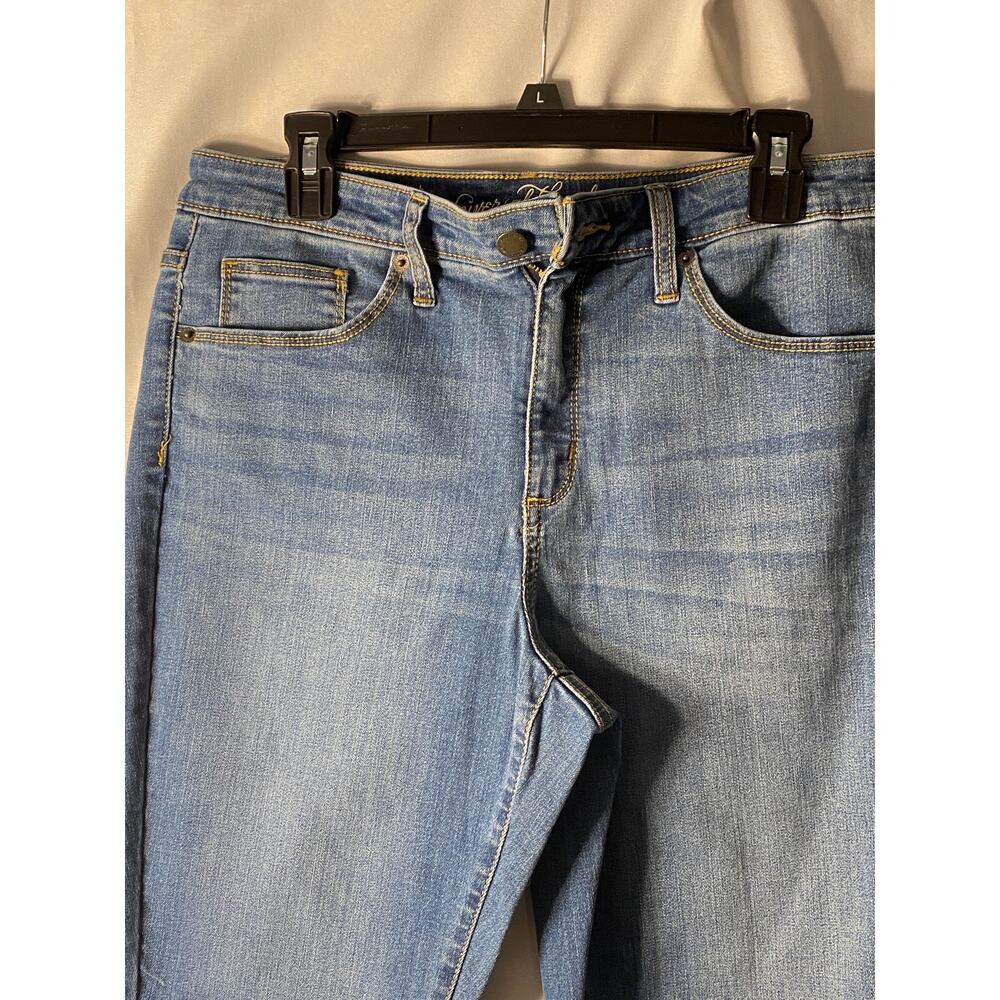 Woman's Universal Thread Goods Co. Medium Blue Skinny Jeans size 12 NWT